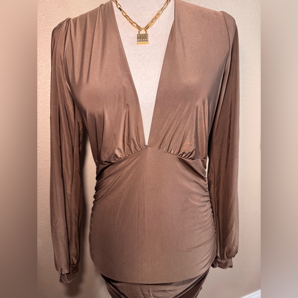 Elegant Brown Long Sleeve Dress - Picture 6 of 6